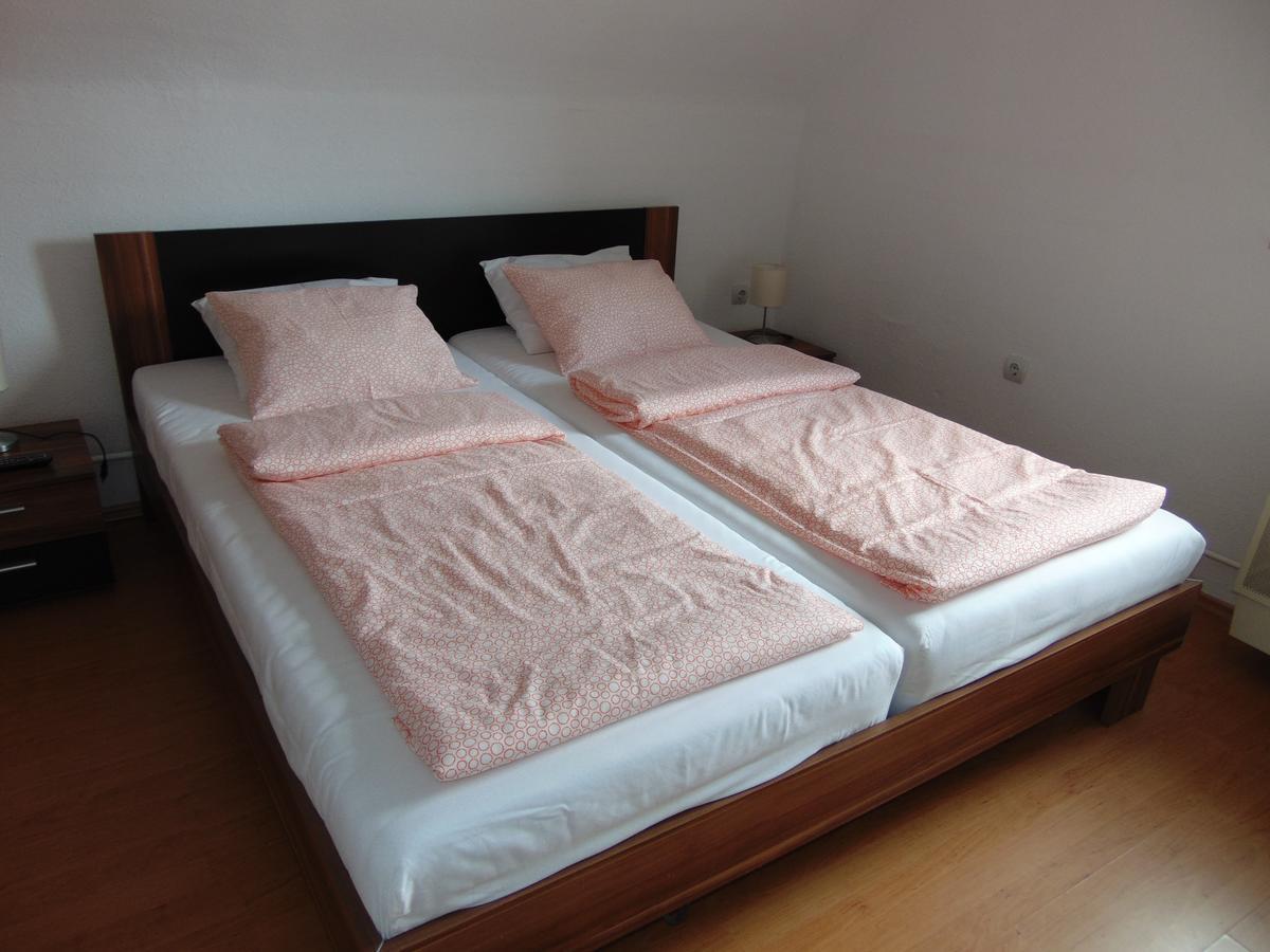 Csevi Apartmanhaz Mezokovesd Exterior photo